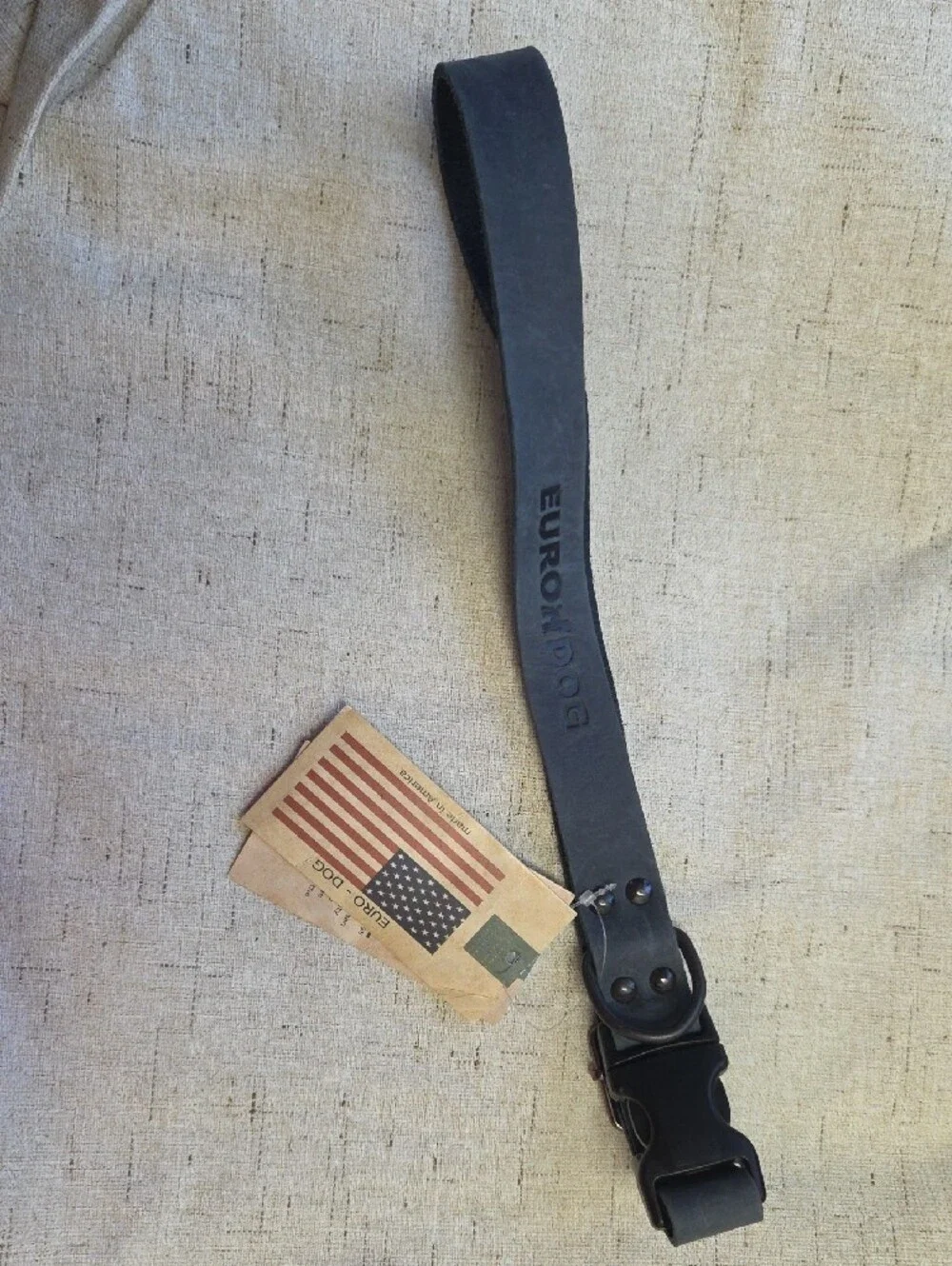 EuroDog Leather Dog Collar with Quick-Release Buckle 16